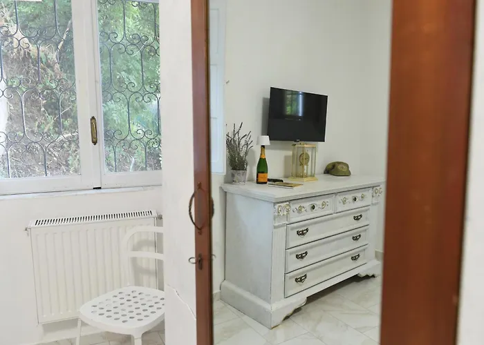 Maison Lepore 펜션 *